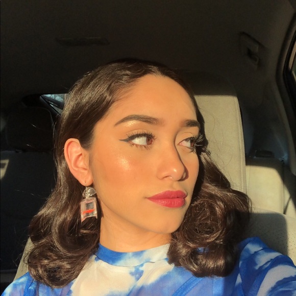 New fake gold fish earrings - Picture 3 of 3